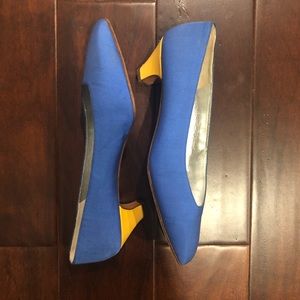 Rene Mancini Paris Blue silk kitten heels EU 39